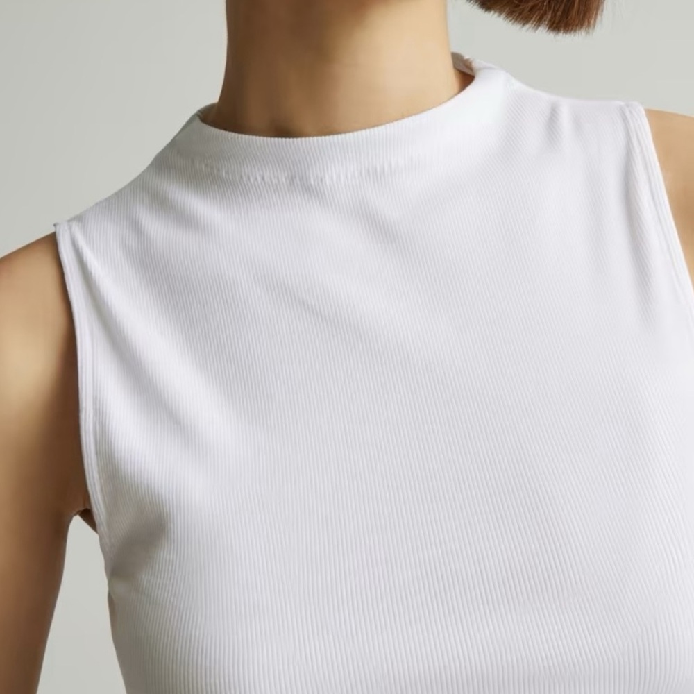 Everlane THE PIMA MICRO-RIB FUNNEL-NECK TANK - Picture 3 of 8